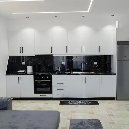 Merkaj Apartment Sarandë
